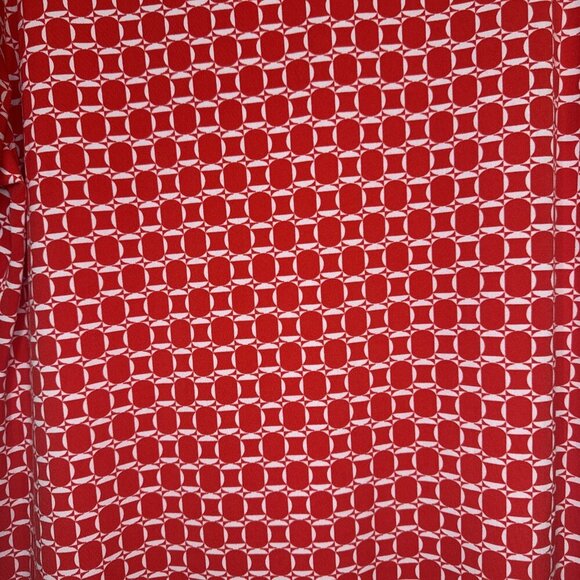 Susan Graver Women’s Red White Geometric Cap Sleeve V-Neck Liquid Knit Top Sz S - Picture 4 of 9